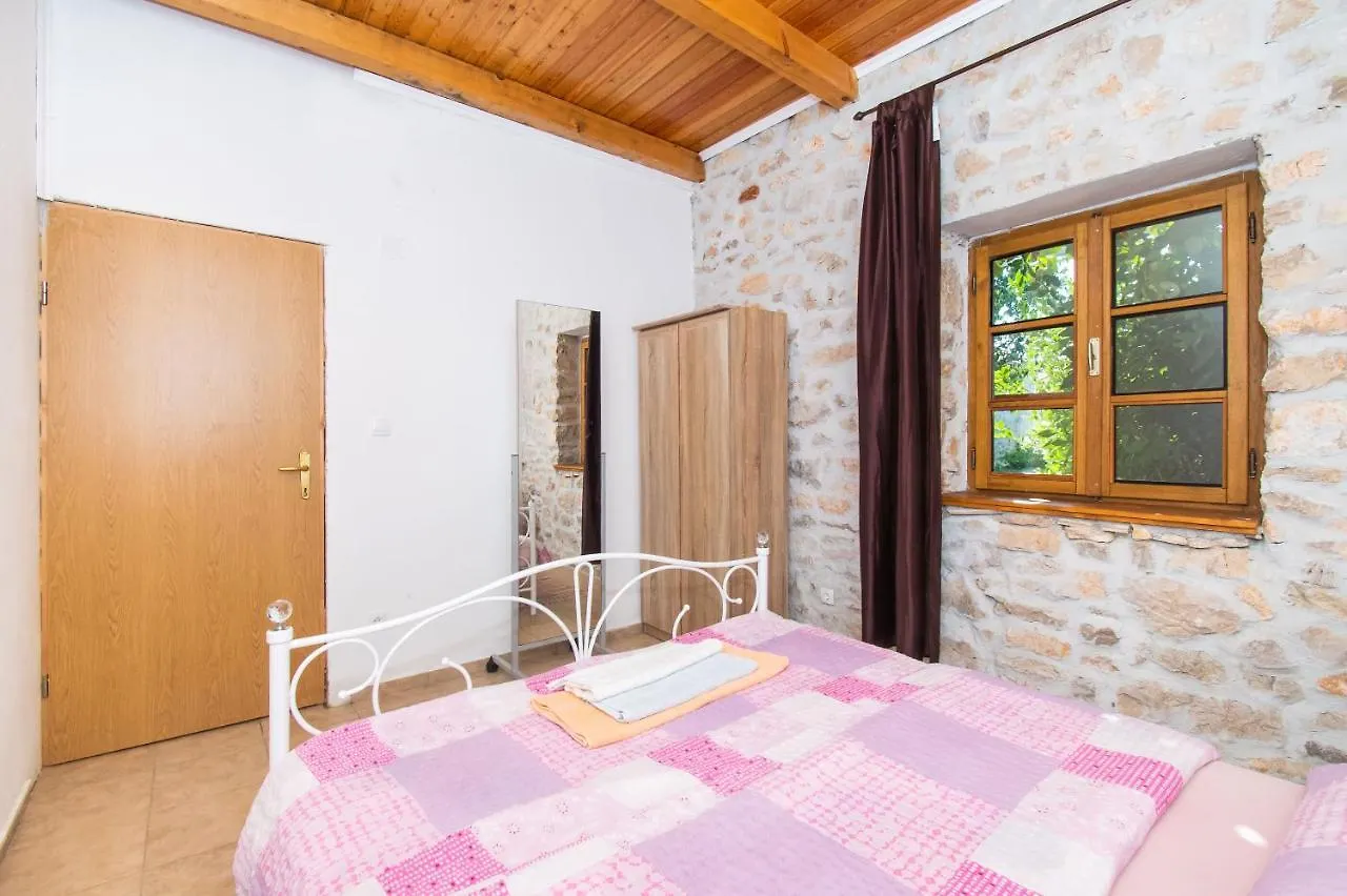 Willa House Stone Curlew 3 Lisane Tinjske Chorwacja